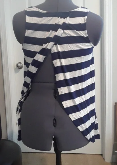 Open Back Striped Shirt - Picture 5 of 5